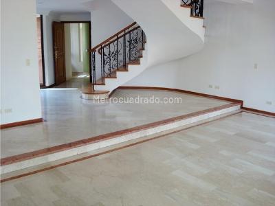 Apartamento de 4 alcobas en venta en El Poblado, Medellín, 296 m² · foto 4 de 19