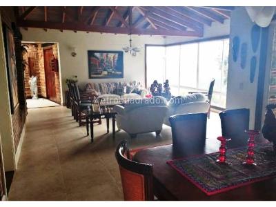 Casa en venta en Envigado, Envigado · foto 3 de 20