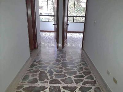Apartamento en arriendo en Poblado, Medellín · foto 5 de 7