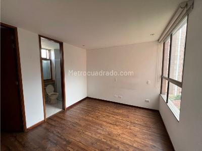 Apartamento de 3 alcobas en arriendo en El Poblado El Tesoro, Medellín, 160 m² · foto 13 de 19