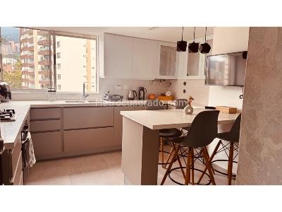 Apartamento en arriendo en Poblado, Medellín · foto 3 de 5