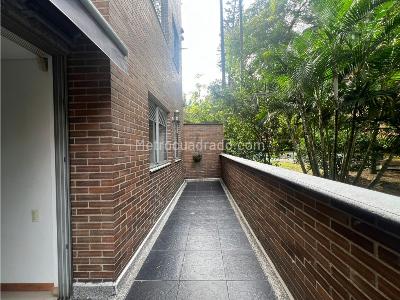 Apartamento de 3 alcobas en venta en Los Balsos, Medellín, 234 m² · foto 5 de 18