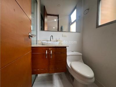 Apartamento de 3 alcobas en venta en Los Balsos, Medellín, 234 m² · foto 12 de 18