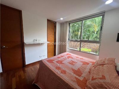 Apartamento de 3 alcobas en venta en Los Balsos, Medellín, 234 m² · foto 13 de 18
