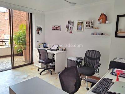 Apartamento de 3 alcobas en arriendo en Estadio, Medellín, 147 m² · foto 7 de 16