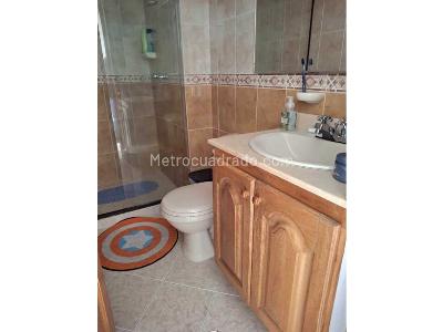 Apartamento de 3 alcobas en arriendo en Estadio, Medellín, 147 m² · foto 12 de 16