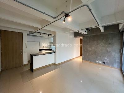 Apartamento de 2 alcobas en arriendo en Poblado Los Balsos, Medellín, 84 m² · foto 3 de 12