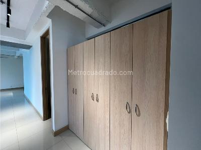 Apartamento de 2 alcobas en arriendo en Poblado Los Balsos, Medellín, 84 m² · foto 6 de 12