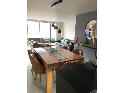 Apartamento de 3 alcobas en arriendo en Poblado Los Balsos, Medellín, 118 m² · foto 2 de 14