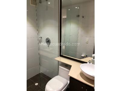 Apartamento de 3 alcobas en arriendo en Poblado Los Balsos, Medellín, 118 m² · foto 12 de 14