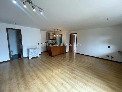 Apartaestudio en arriendo en Poblado Transv Superior, Medellín, 70 m² · foto 5 de 13