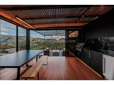 Casa de 2 alcobas en venta en Alto Del Escobero, Envigado, 200 m² · foto 2 de 17