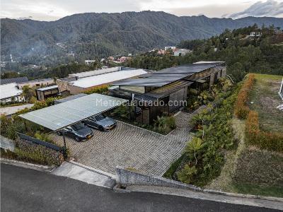 Casa de 2 alcobas en venta en Alto Del Escobero, Envigado, 200 m² · foto 8 de 17