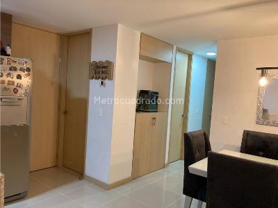 Apartamento de 2 alcobas en arriendo en El Poblado Loma Del Indio, Medellín, 68 m² · foto 13 de 13