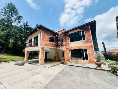Casa en Arriendo, Alto Del Escobero, Envigado