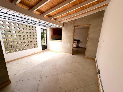 Casa de 5 alcobas en venta en El Poblado Castropol, Medellín, 400 m² · foto 18 de 20