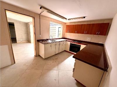 Casa de 5 alcobas en venta en El Poblado Castropol, Medellín, 400 m² · foto 19 de 20