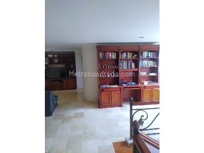 Apartamento de 4 alcobas en arriendo en Poblado Los Balsos, Medellín, 239 m² · foto 6 de 16