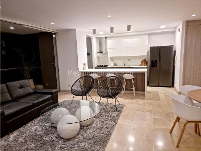 Apartamento en arriendo en Poblado, Medellín · foto 2 de 19