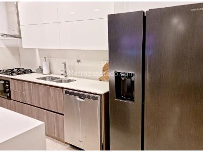 Apartamento en arriendo en Poblado, Medellín · foto 7 de 19