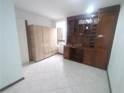 Apartamento de 3 alcobas en venta en Las Lomas, Medellín, 232 m² · foto 12 de 20