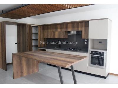 Apartamento de 2 alcobas en venta en El Poblado, Medellín, 96 m² · foto 3 de 16