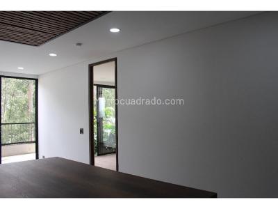 Apartamento de 2 alcobas en venta en El Poblado, Medellín, 96 m² · foto 9 de 16