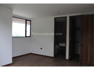 Apartamento de 2 alcobas en venta en El Poblado, Medellín, 96 m² · foto 10 de 16