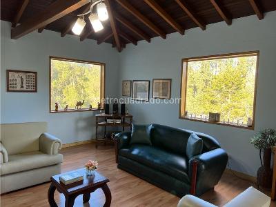 Casa de 3 alcobas en venta en Alto Del Escobero, Envigado, 1351 m² · foto 2 de 14