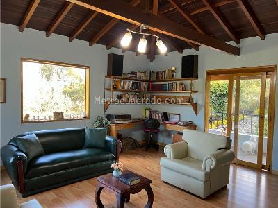 Casa de 3 alcobas en venta en Alto Del Escobero, Envigado, 1351 m² · foto 4 de 14