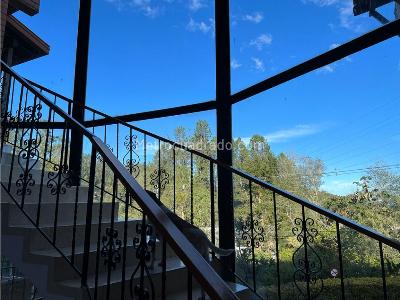 Casa de 3 alcobas en venta en Alto Del Escobero, Envigado, 1351 m² · foto 7 de 14