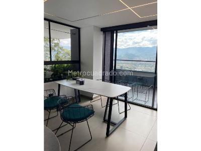 Apartamento de 2 alcobas en venta en El Poblado, Medellín, 131 m² · foto 6 de 14