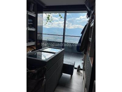 Apartamento de 2 alcobas en venta en El Poblado, Medellín, 131 m² · foto 9 de 14