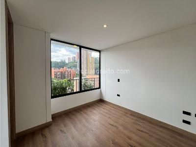 Apartamento de 2 alcobas en arriendo en El Poblado Castropol, Medellín, 84 m² · foto 7 de 16