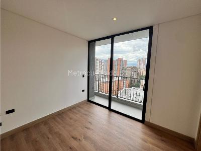 Apartamento de 2 alcobas en arriendo en El Poblado Castropol, Medellín, 84 m² · foto 11 de 16