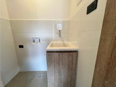 Apartamento de 2 alcobas en arriendo en El Poblado Castropol, Medellín, 84 m² · foto 16 de 16
