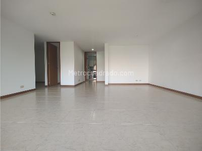 Apartamento de 3 alcobas en venta en Poblado La Frontera, Medellín, 114 m² · foto 2 de 14