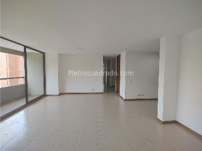Apartamento de 3 alcobas en venta en Poblado La Frontera, Medellín, 114 m² · foto 3 de 14