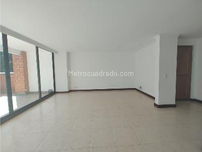 Apartamento de 3 alcobas en venta en El Poblado, Medellín, 126 m² · foto 2 de 13