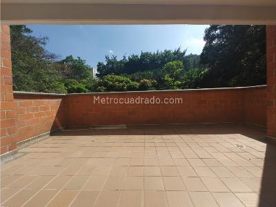 Apartamento de 3 alcobas en venta en El Poblado, Medellín, 126 m² · foto 5 de 13