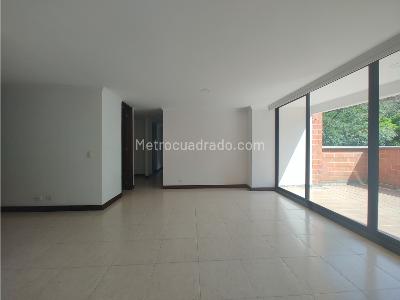Apartamento de 3 alcobas en venta en El Poblado, Medellín, 126 m² · foto 8 de 13