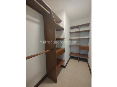 Apartamento de 3 alcobas en venta en El Poblado, Medellín, 126 m² · foto 11 de 13