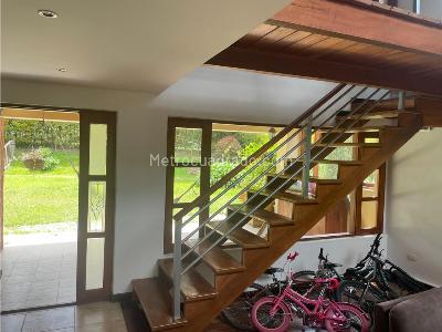 Casa de 3 alcobas en venta en Alto Del Escobero, Envigado, 270 m² · foto 6 de 18