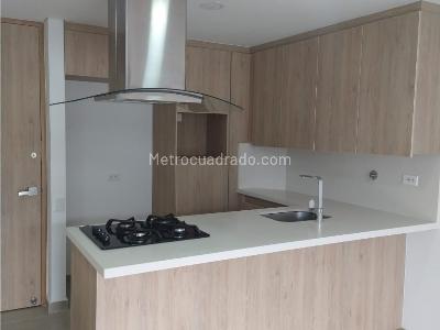 Apartamento de 3 alcobas en venta en Las Palmas, Medellín, 98 m² · foto 2 de 13