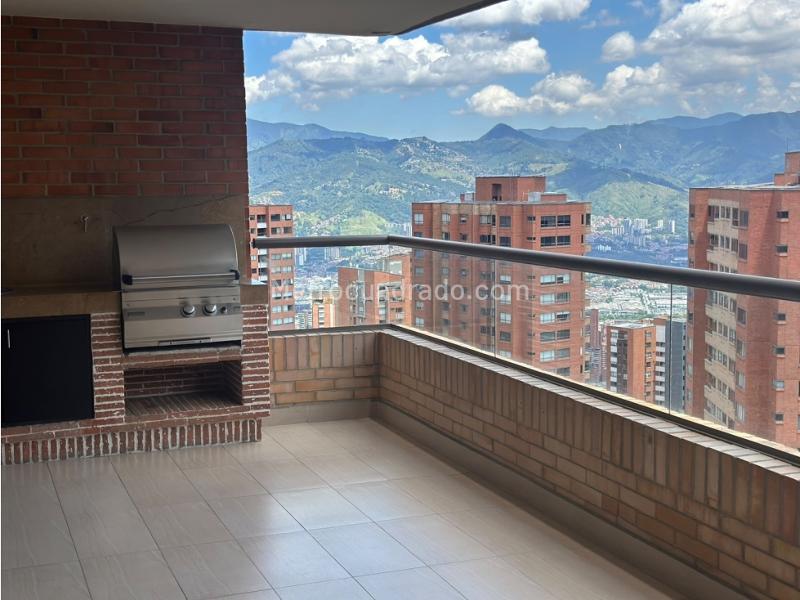 Apartamento en Arriendo, Poblado La Calera, Medellín en Poblado La Calera