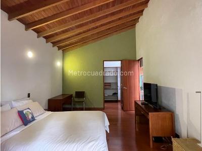 Casa de 4 alcobas en arriendo en El Poblado Las Palmas, Medellín, 600 m² · foto 11 de 20
