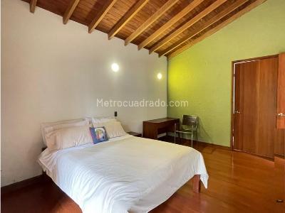 Casa de 4 alcobas en arriendo en El Poblado Las Palmas, Medellín, 600 m² · foto 15 de 20