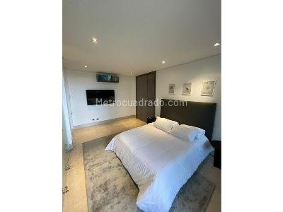 Apartamento de 4 alcobas en venta en El Poblado El Tesoro, Medellín, 420 m² · foto 17 de 20
