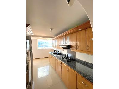 Apartamento de 3 alcobas en venta en Poblado Los Balsos, Medellín, 140 m² · foto 4 de 16