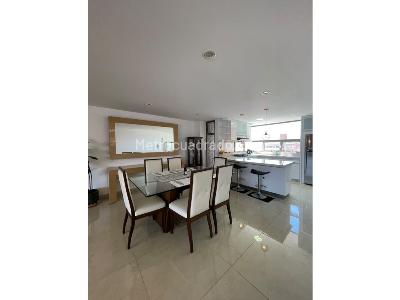 Apartamento de 3 alcobas en arriendo en El Poblado Loma De Los Parra, Medellín, 134 m² · foto 4 de 13